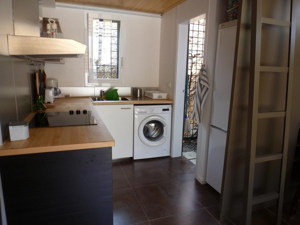 Apartment Rovellada Platja Colera Room photo